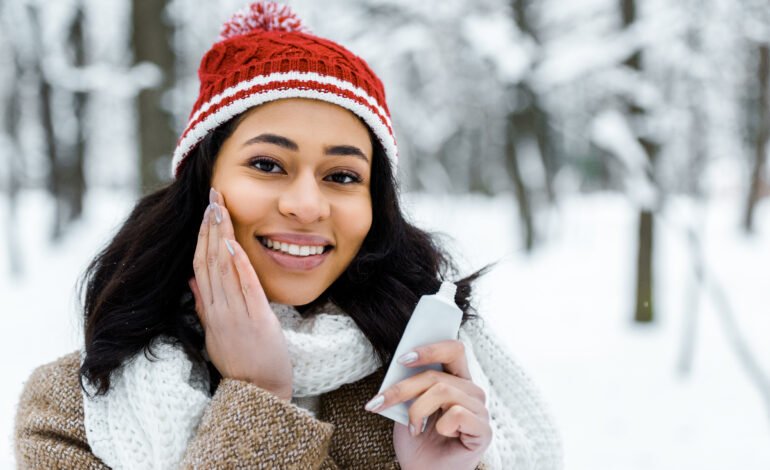 Winter Skincare Tips: How to Keep Your Skin Hydrated and Glowing in Cold Weather!