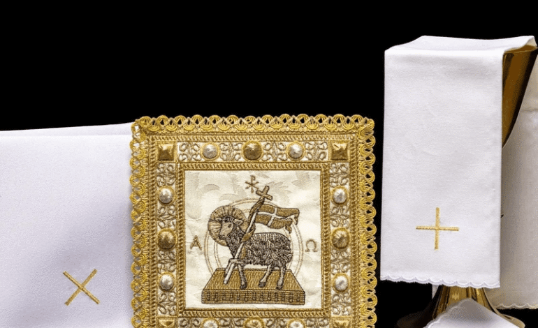 Resurrection in Embroidery: Unique Chasubles for Easter Observances